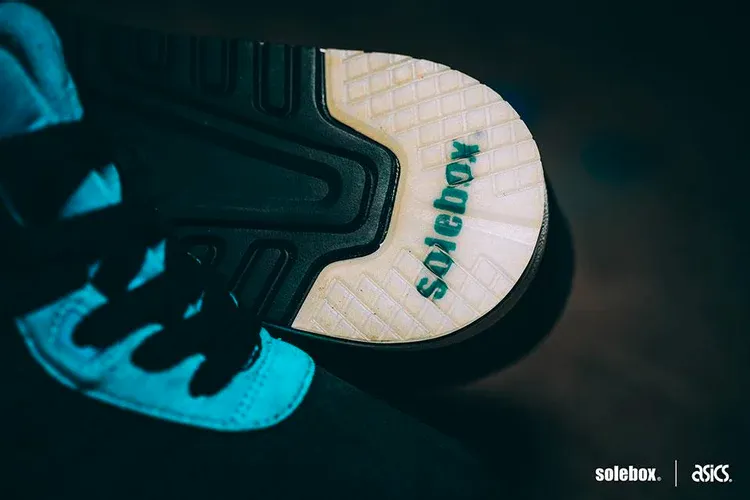 Asics solebox x gel lyte 3 'blue carpenter bee' sneakers, black