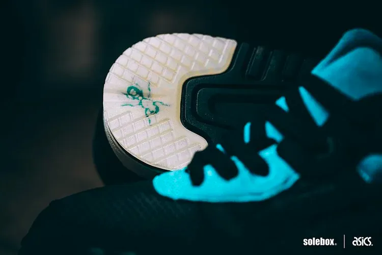 Asics solebox x gel lyte 3 'blue carpenter bee' sneakers, black